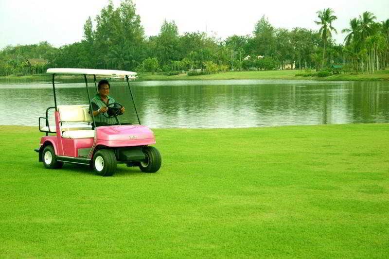 Water Land Golf Resort & Spa Phitsanulok Buitenkant foto